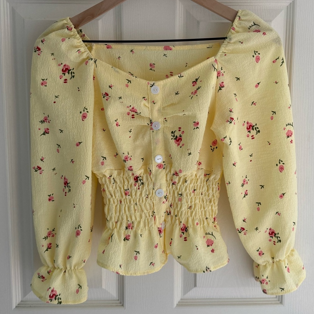 Cottagecore coquette blouse top Puff sleeve smocked bodice floral cropped XS/S